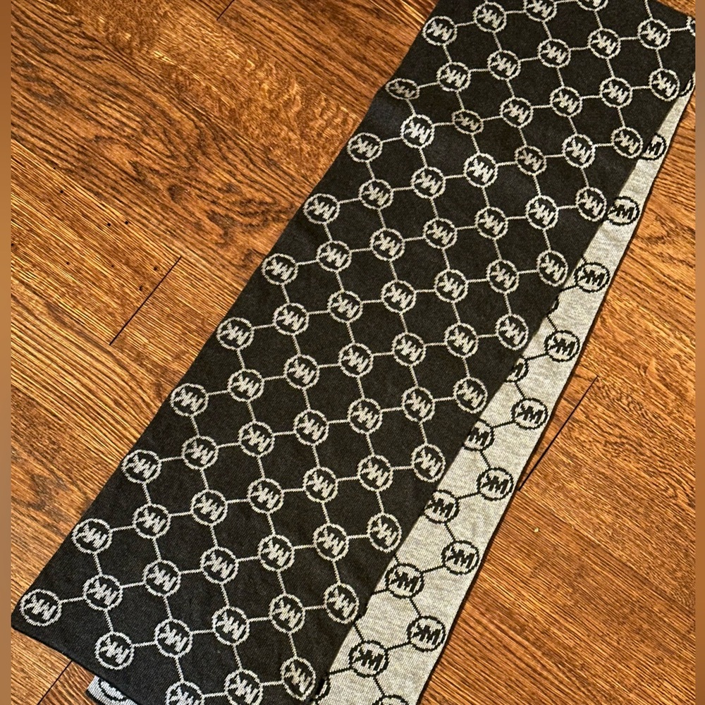 Michael Kors grey & black logo scarf